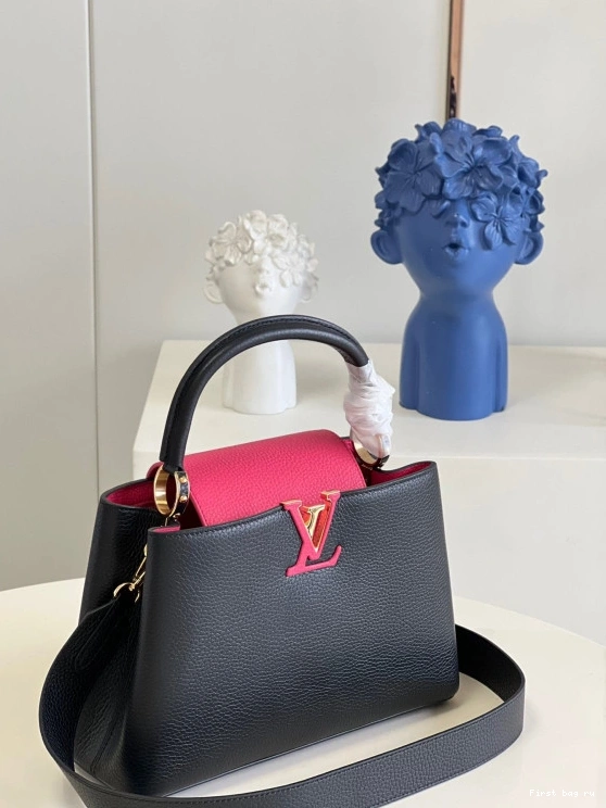 First bag ru Louis MM Vuitton CAPUCINES 0805